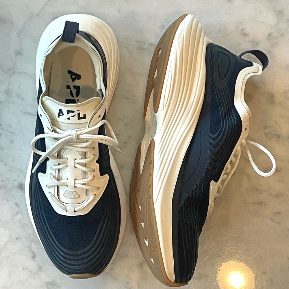 APL Athletic Propulsion Labs Streamline Running Shoe, navy/white, worn once, sz7 - Picture 9 of 16